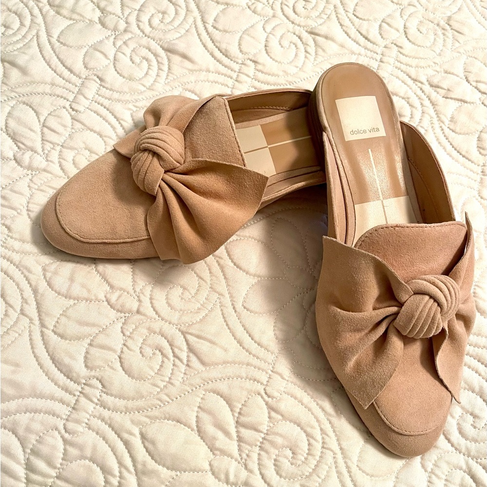 Dolce Vita Taupe Suede Mules - Size 7.5M